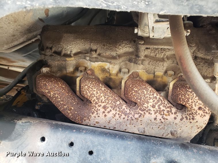 image for item L1435 1982 Ford 8000 dump truck