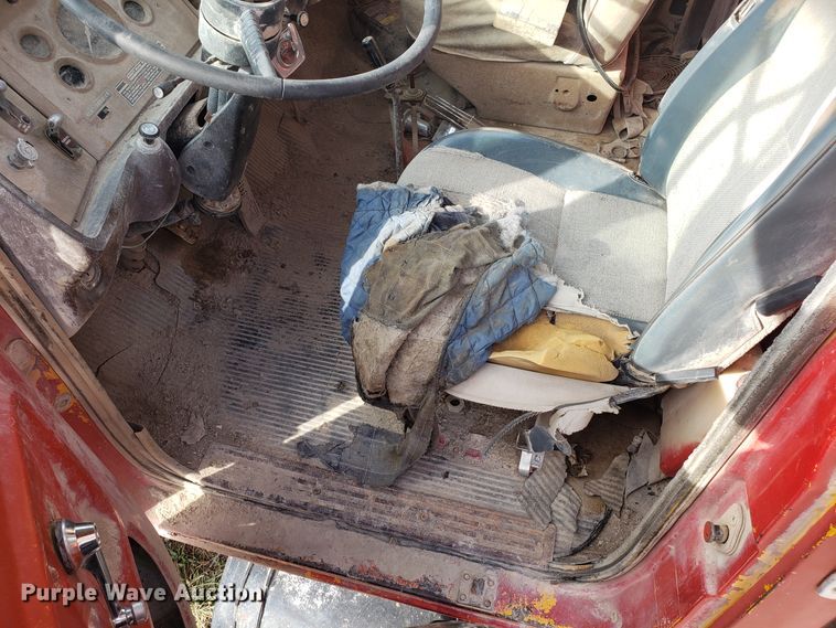 image for item L1436 1978 Ford L8000 dump truck