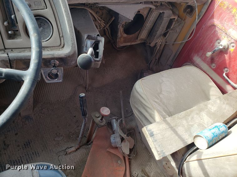 image for item L1436 1978 Ford L8000 dump truck