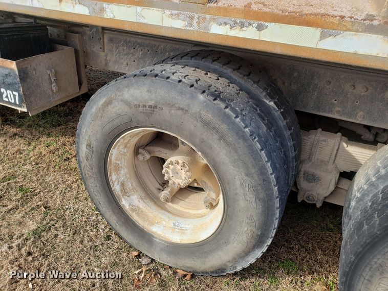 image for item L1436 1978 Ford L8000 dump truck