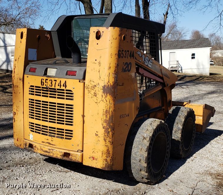image for item L1476 2006 Case 420 skid steer