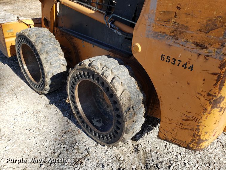 image for item L1476 2006 Case 420 skid steer