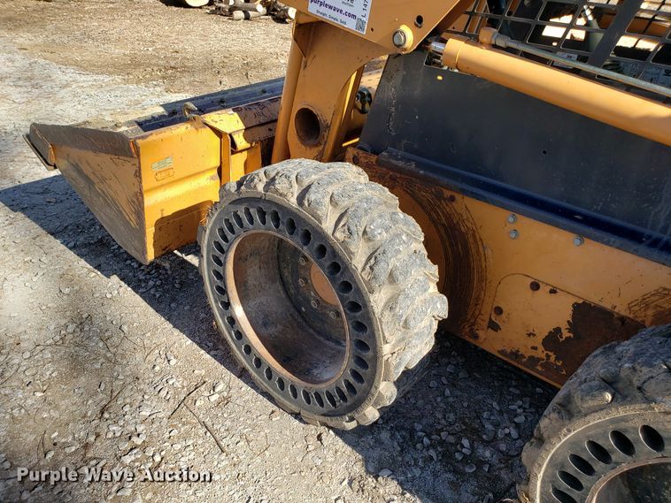image for item L1476 2006 Case 420 skid steer