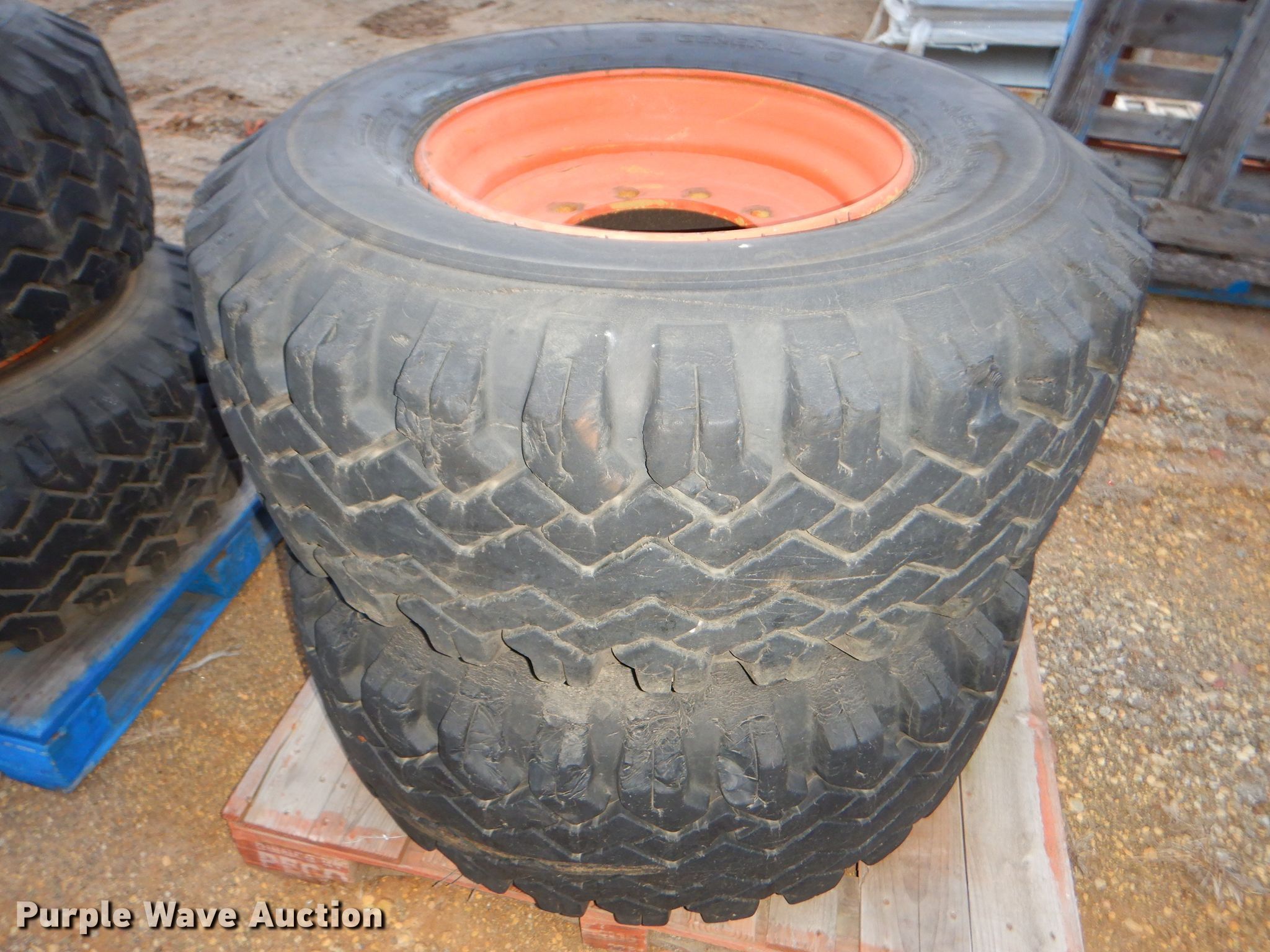 General 1822.5 foam filled tires in Lawrence, KS Item DI9239 sold Purple Wave