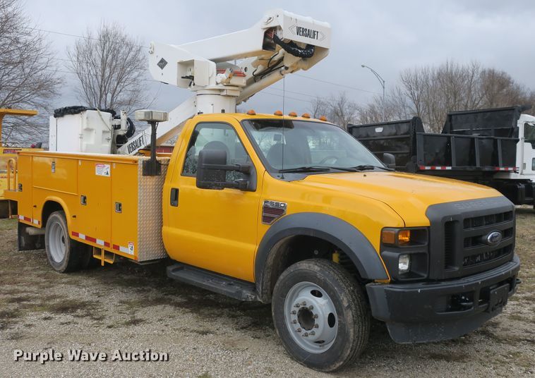 image for item DB10012 2008 Ford F550 Super Duty bucket truck