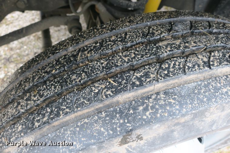 image for item DB10012 2008 Ford F550 Super Duty bucket truck