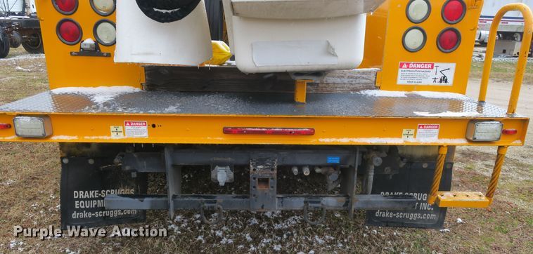 image for item DB10012 2008 Ford F550 Super Duty bucket truck