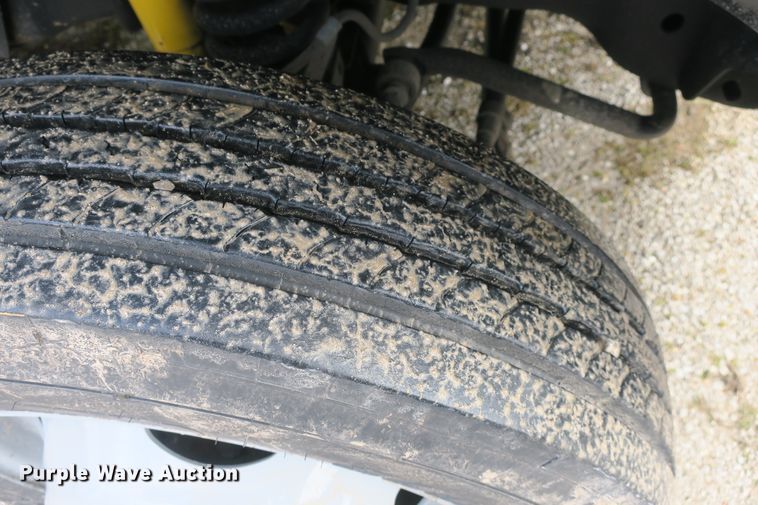 image for item DB10012 2008 Ford F550 Super Duty bucket truck