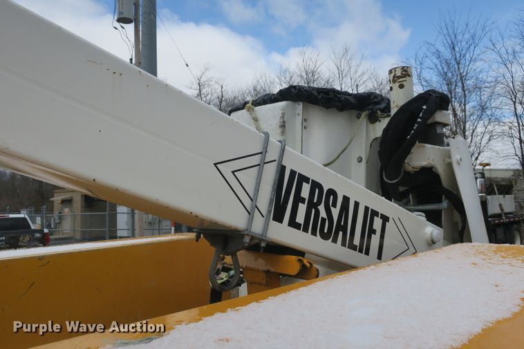 image for item DB10012 2008 Ford F550 Super Duty bucket truck