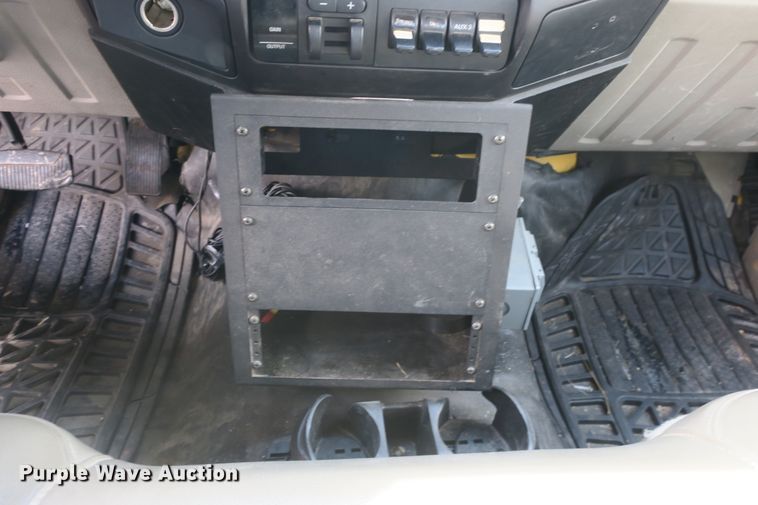 image for item DB10012 2008 Ford F550 Super Duty bucket truck