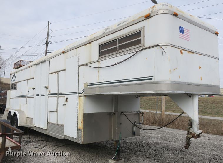 image for item DB10063 1979 King livestock trailer