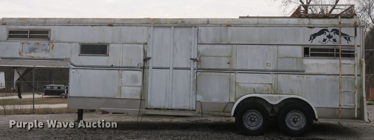 image for item DB10063 1979 King livestock trailer