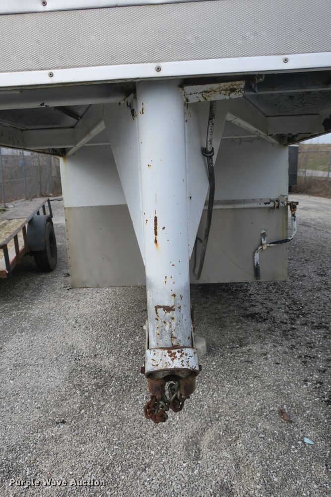 image for item DB10063 1979 King livestock trailer