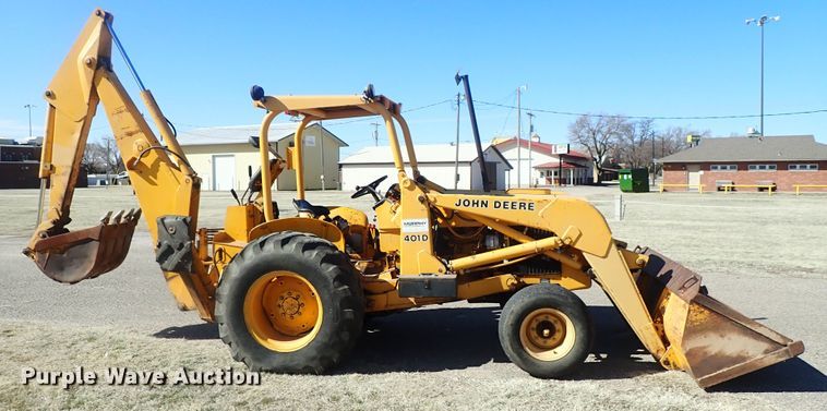 image for item DC3293 1985 John Deere 401D backhoe