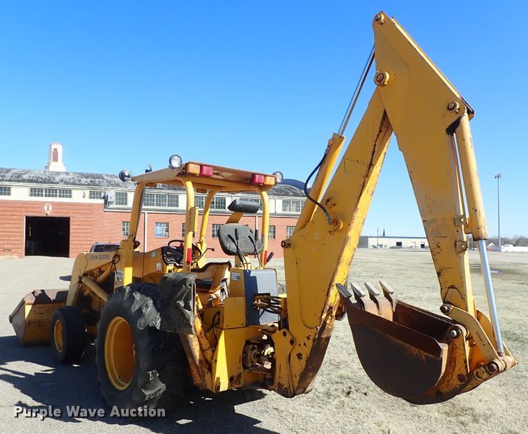 image for item DC3293 1985 John Deere 401D backhoe