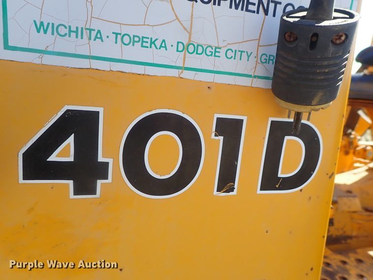 image for item DC3293 1985 John Deere 401D backhoe