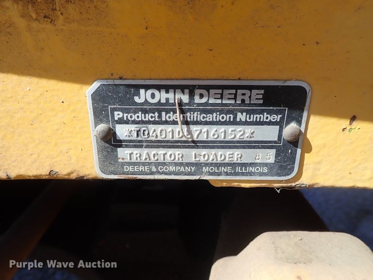 image for item DC3293 1985 John Deere 401D backhoe