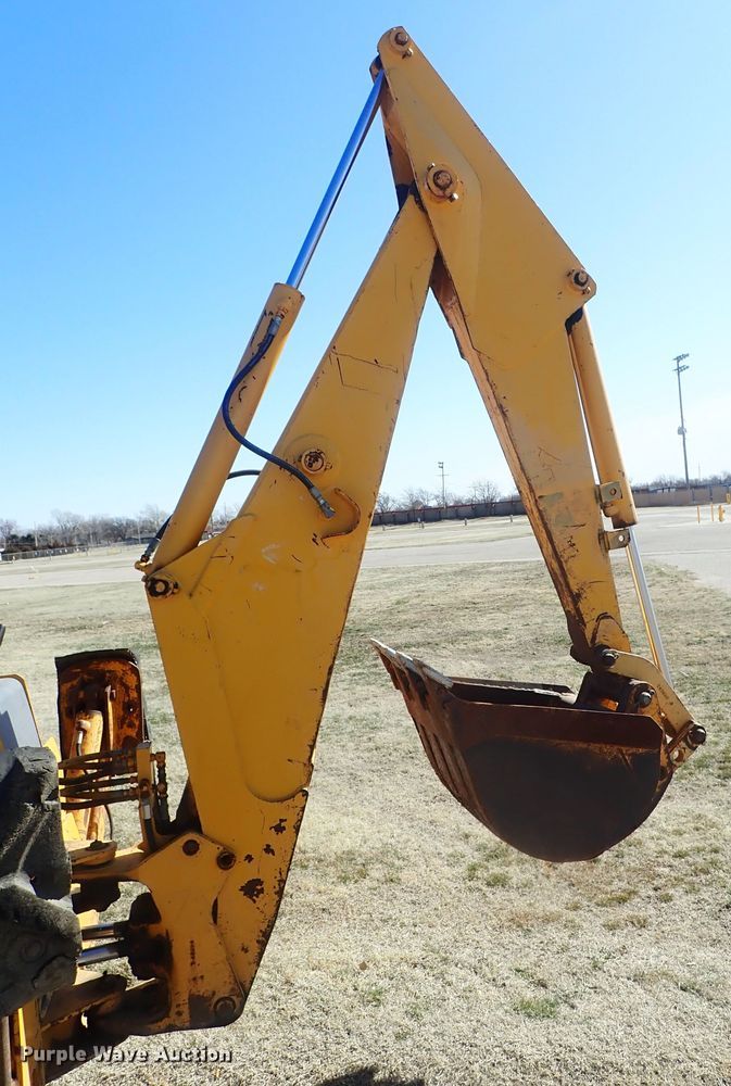 image for item DC3293 1985 John Deere 401D backhoe