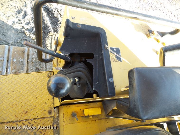 image for item DD1783 1999 John Deere 555G  crawler loader