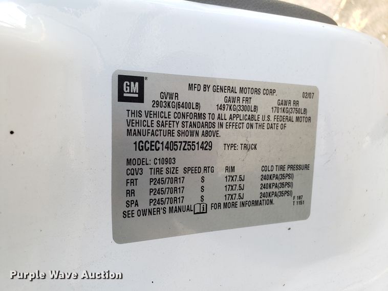 image for item DD2560 2007 Chevrolet Silverado 1500 pickup truck