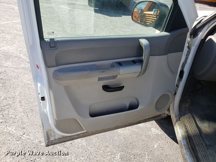 image for item DD2571 2008 Chevrolet Silverado 1500 pickup truck