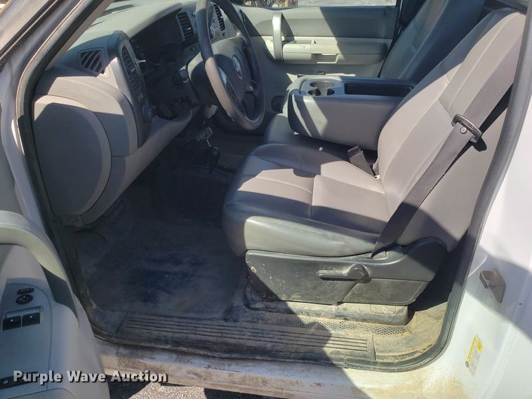 image for item DD2571 2008 Chevrolet Silverado 1500 pickup truck