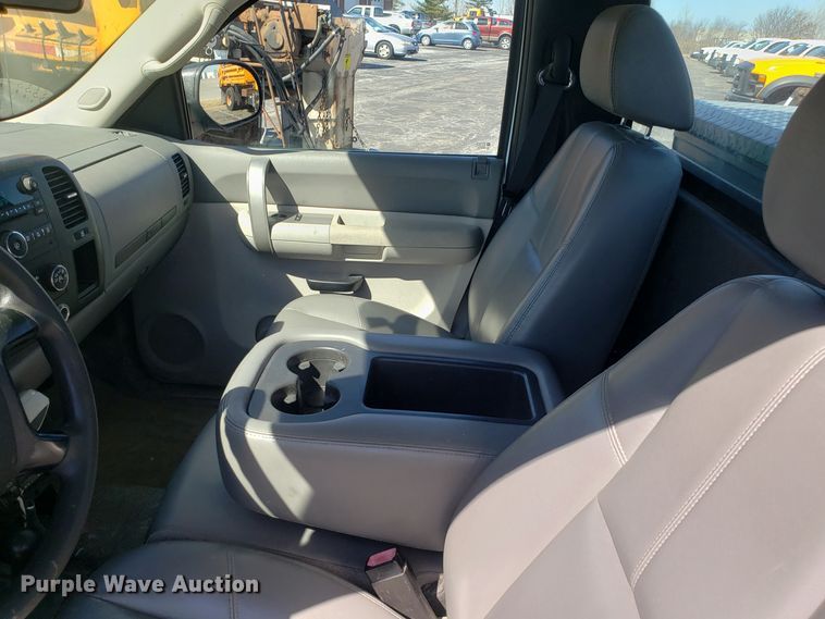 image for item DD2571 2008 Chevrolet Silverado 1500 pickup truck