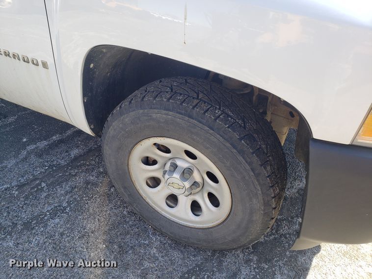image for item DD2571 2008 Chevrolet Silverado 1500 pickup truck