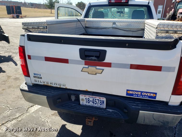 image for item DD2571 2008 Chevrolet Silverado 1500 pickup truck