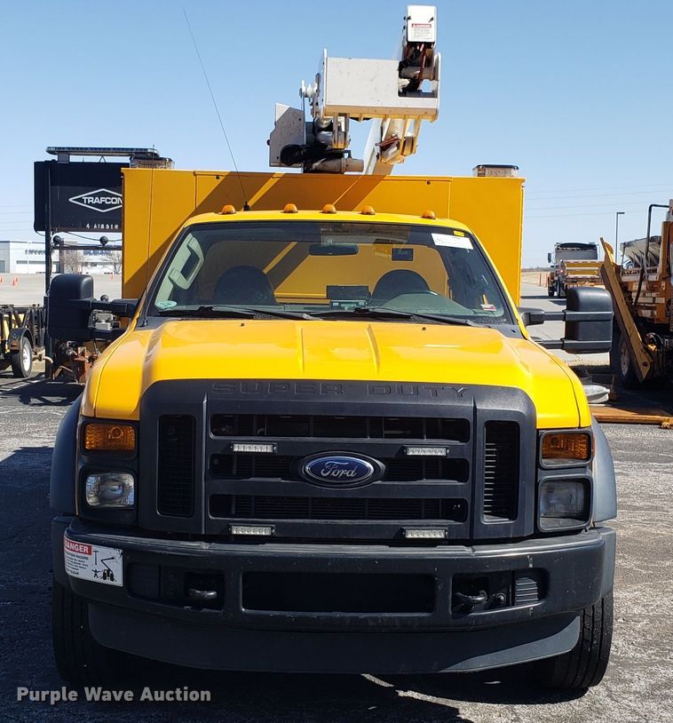image for item DD2574 2008 Ford F550 Super Duty bucket truck