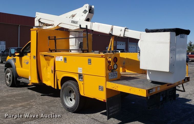 image for item DD2574 2008 Ford F550 Super Duty bucket truck