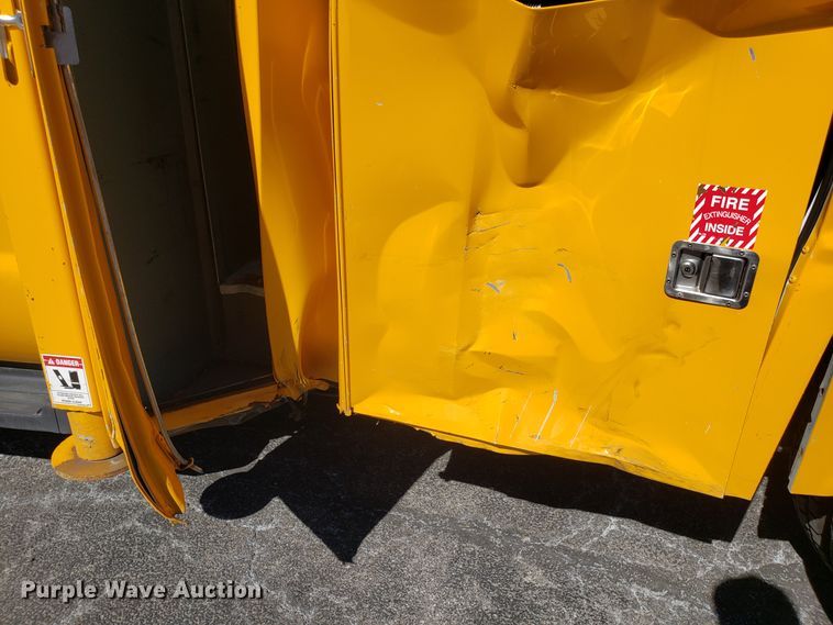 image for item DD2574 2008 Ford F550 Super Duty bucket truck