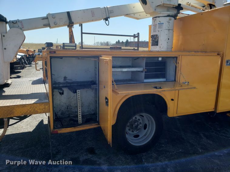 image for item DD2574 2008 Ford F550 Super Duty bucket truck