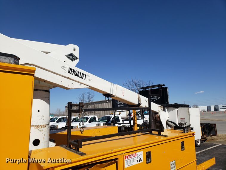 image for item DD2574 2008 Ford F550 Super Duty bucket truck