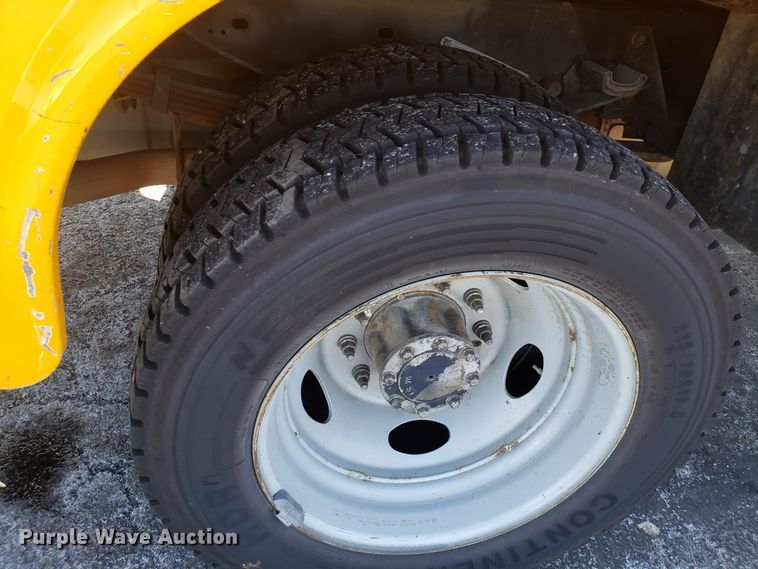 image for item DD2574 2008 Ford F550 Super Duty bucket truck