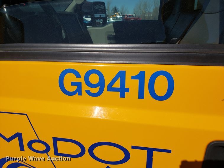 image for item DD2574 2008 Ford F550 Super Duty bucket truck