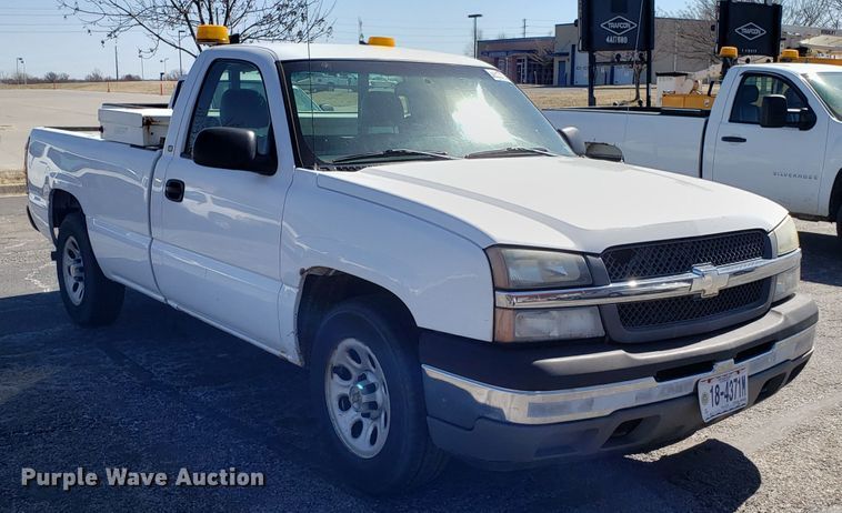 image for item DD2579 2005 Chevrolet Silverado 1500 pickup truck