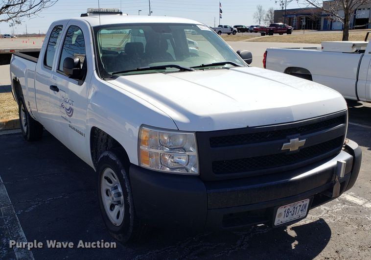 image for item DD2581 2008 Chevrolet Silverado 1500 Ext. Cab pickup truck