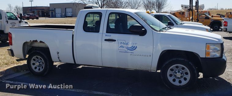 image for item DD2581 2008 Chevrolet Silverado 1500 Ext. Cab pickup truck