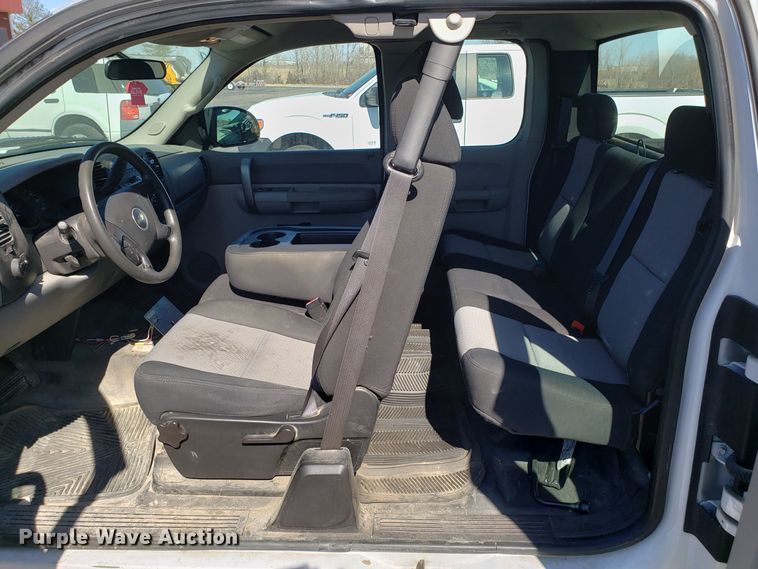 image for item DD2581 2008 Chevrolet Silverado 1500 Ext. Cab pickup truck