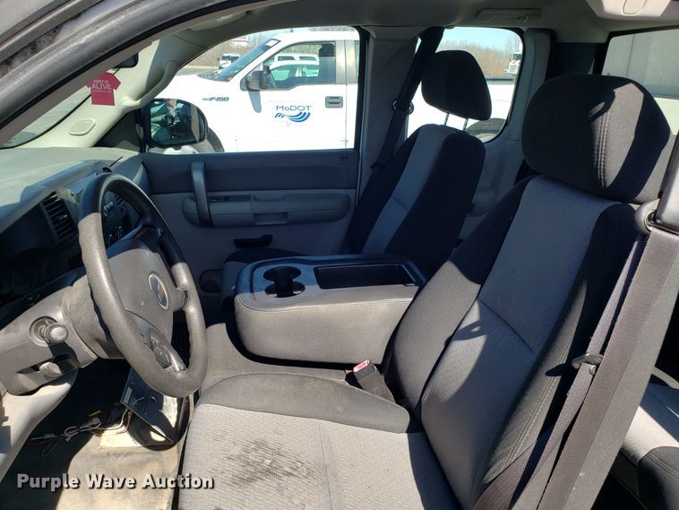 image for item DD2581 2008 Chevrolet Silverado 1500 Ext. Cab pickup truck