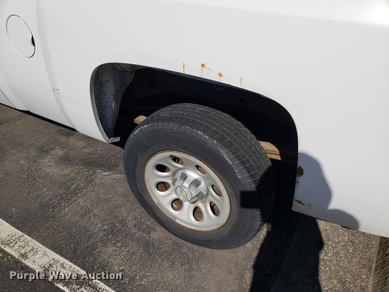 image for item DD2581 2008 Chevrolet Silverado 1500 Ext. Cab pickup truck