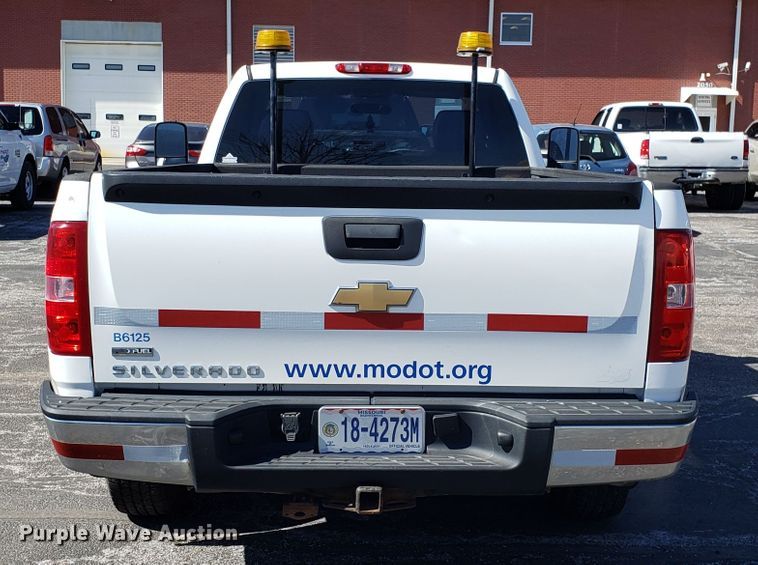 image for item DD2582 2007 Chevrolet Silverado 1500 pickup truck