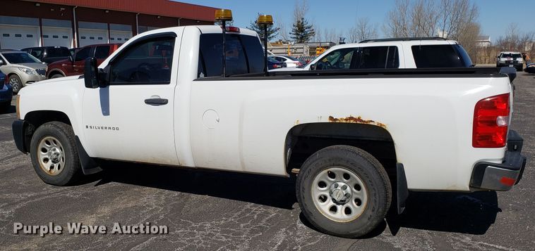 image for item DD2582 2007 Chevrolet Silverado 1500 pickup truck