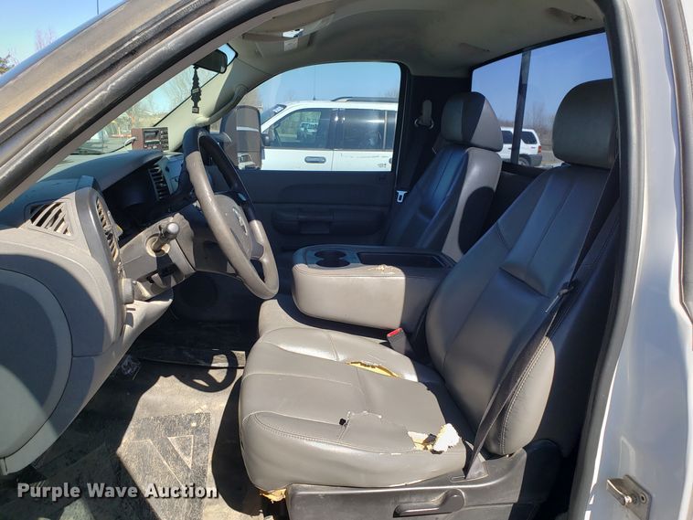 image for item DD2582 2007 Chevrolet Silverado 1500 pickup truck