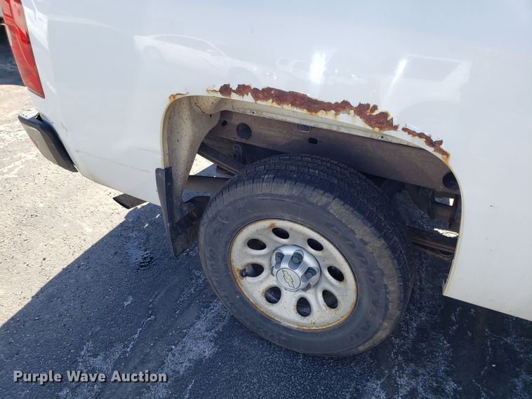 image for item DD2582 2007 Chevrolet Silverado 1500 pickup truck