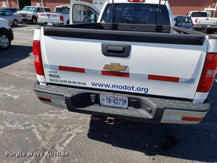 image for item DD2582 2007 Chevrolet Silverado 1500 pickup truck