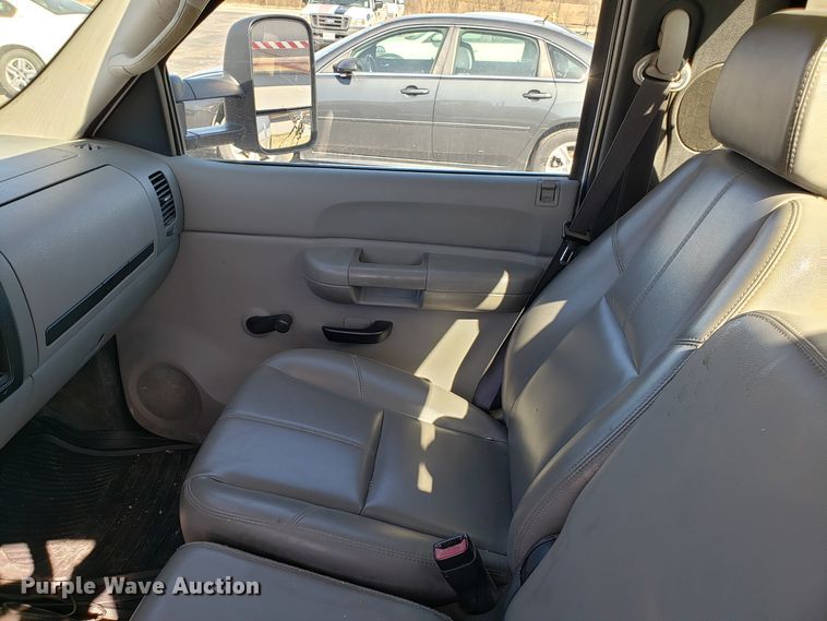 image for item DD2591 2007 Chevrolet Silverado 1500 pickup truck