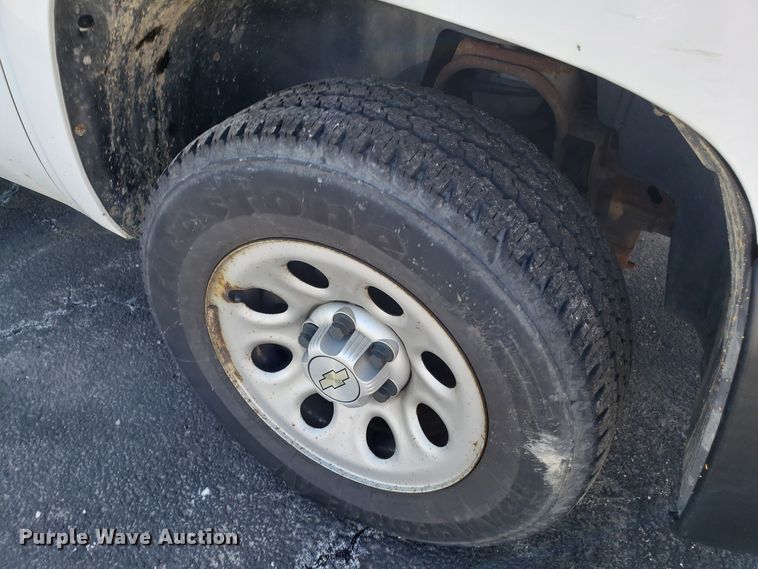 image for item DD2591 2007 Chevrolet Silverado 1500 pickup truck