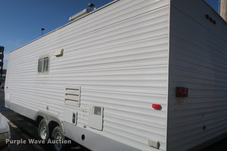 image for item DF5095 2005 Sunray Smokey camper